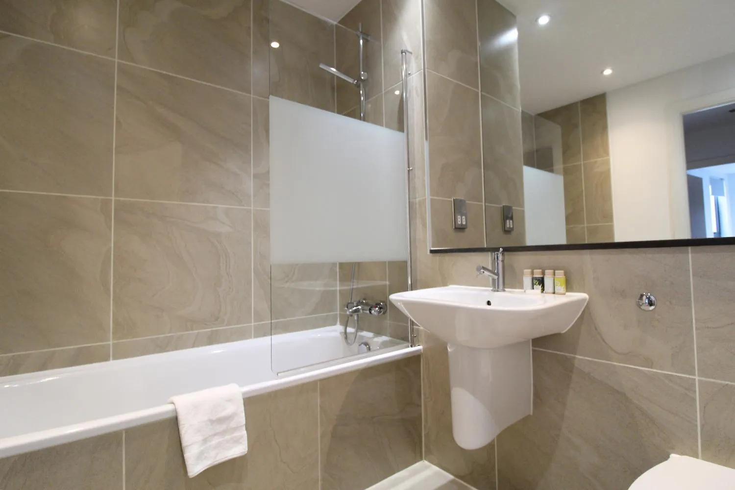 Tooley Street Apartments By Viridian Apartments لندن